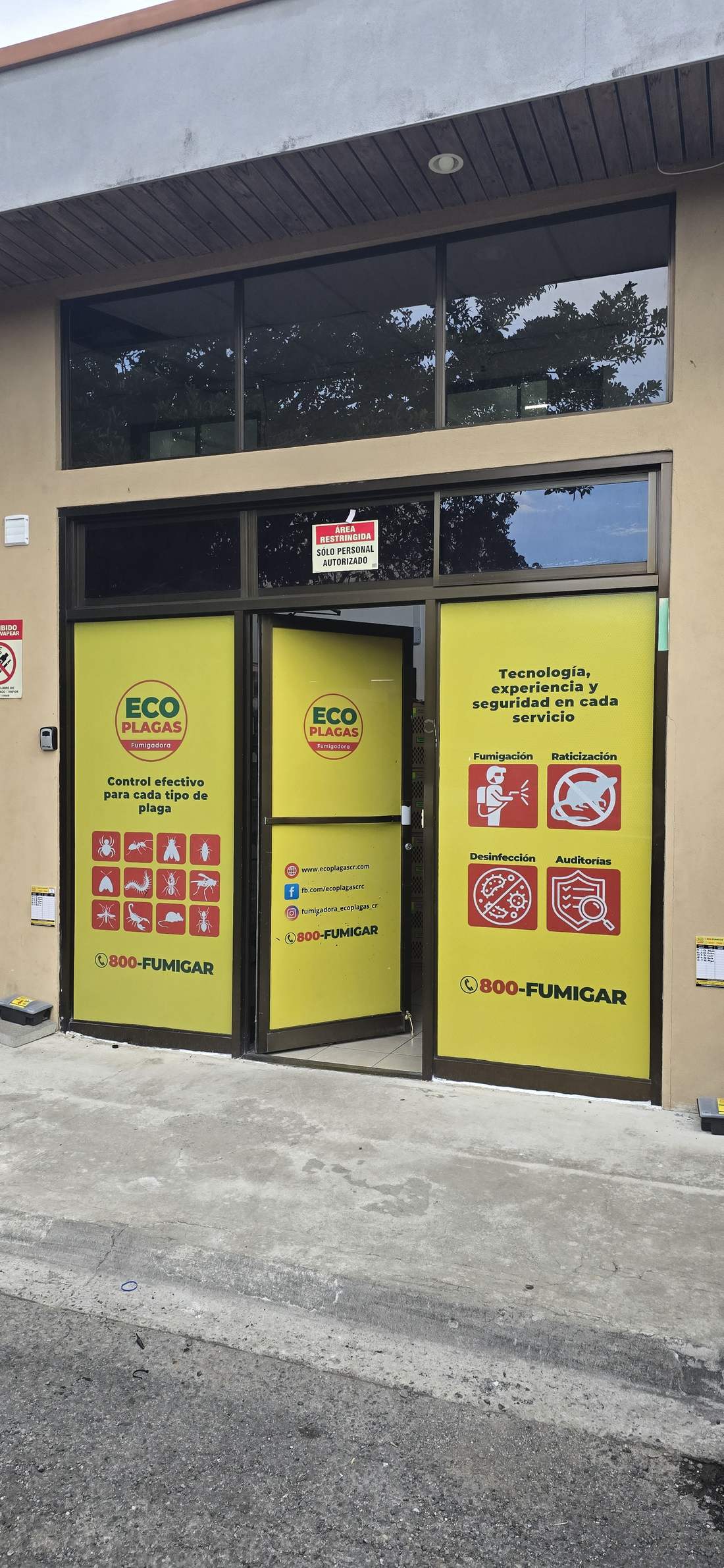 EcoPlagas branch with official signage