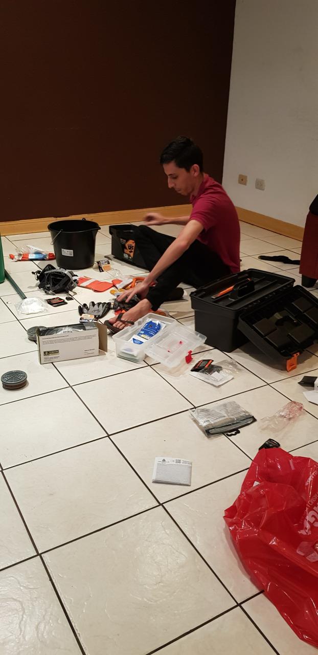 La sala de la casa como primer taller